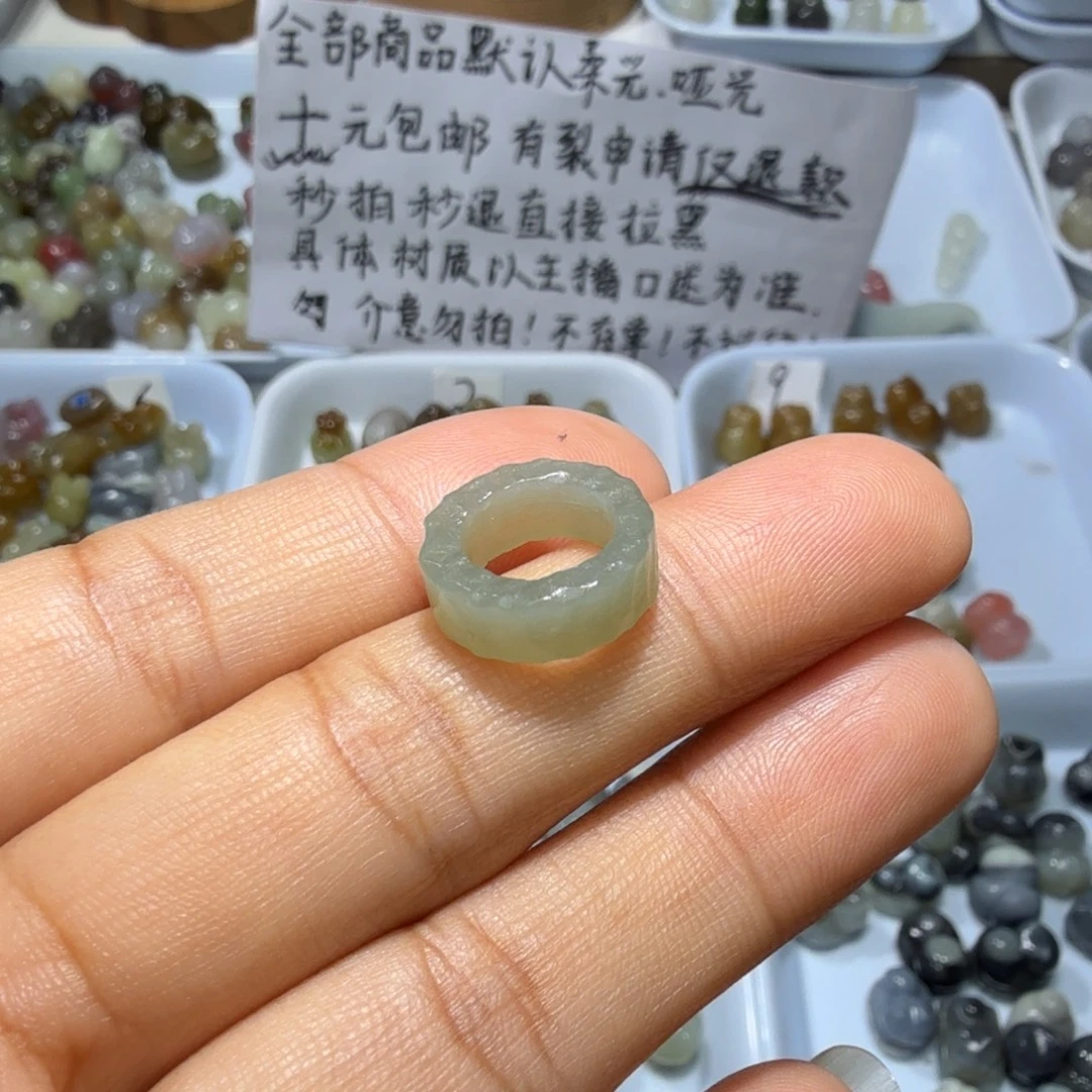 和田玉未镶嵌珠宝奇石