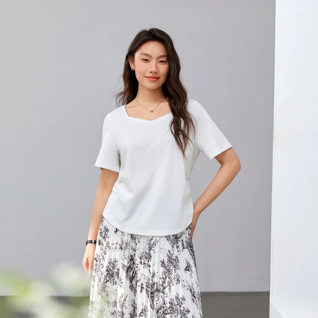 【白茶絮语】纤莉秀E大码女装法式慵懒风桃心领T恤时尚短袖QK0499