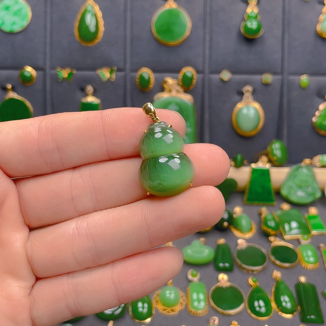 和田玉（碧玉）18K金镶嵌吊坠(不含链)