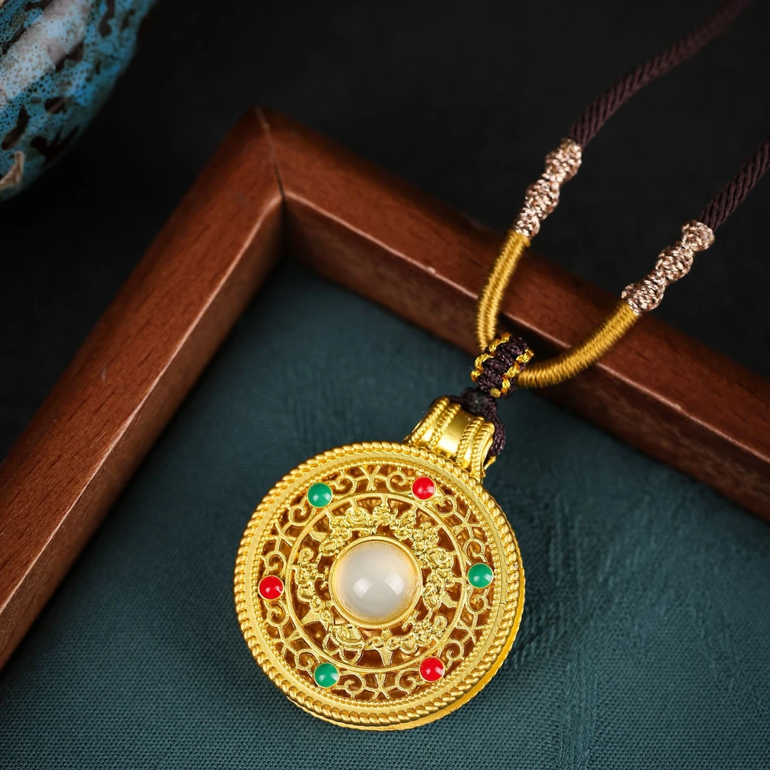 天然玛瑙玉髓黄财神挂件