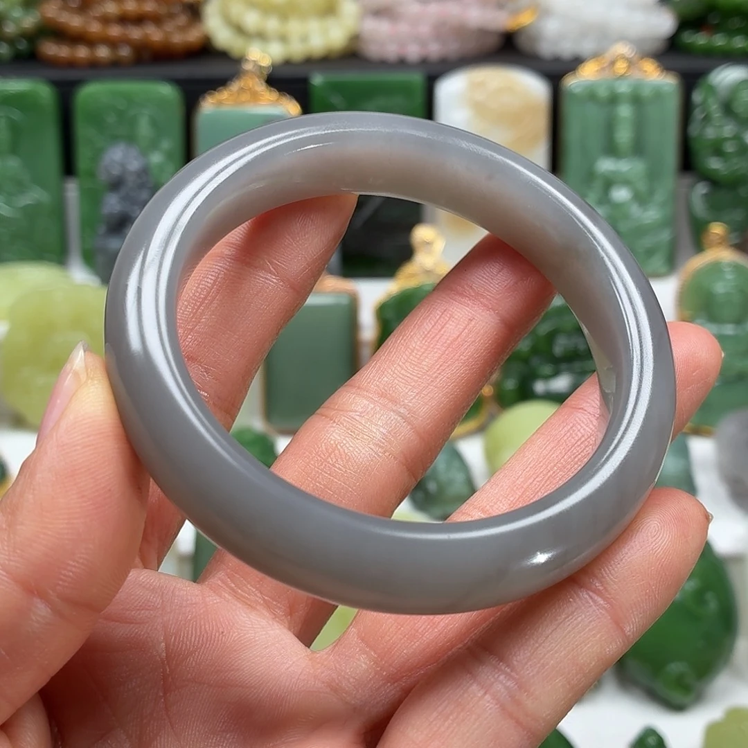 和田玉未镶嵌颈饰57.