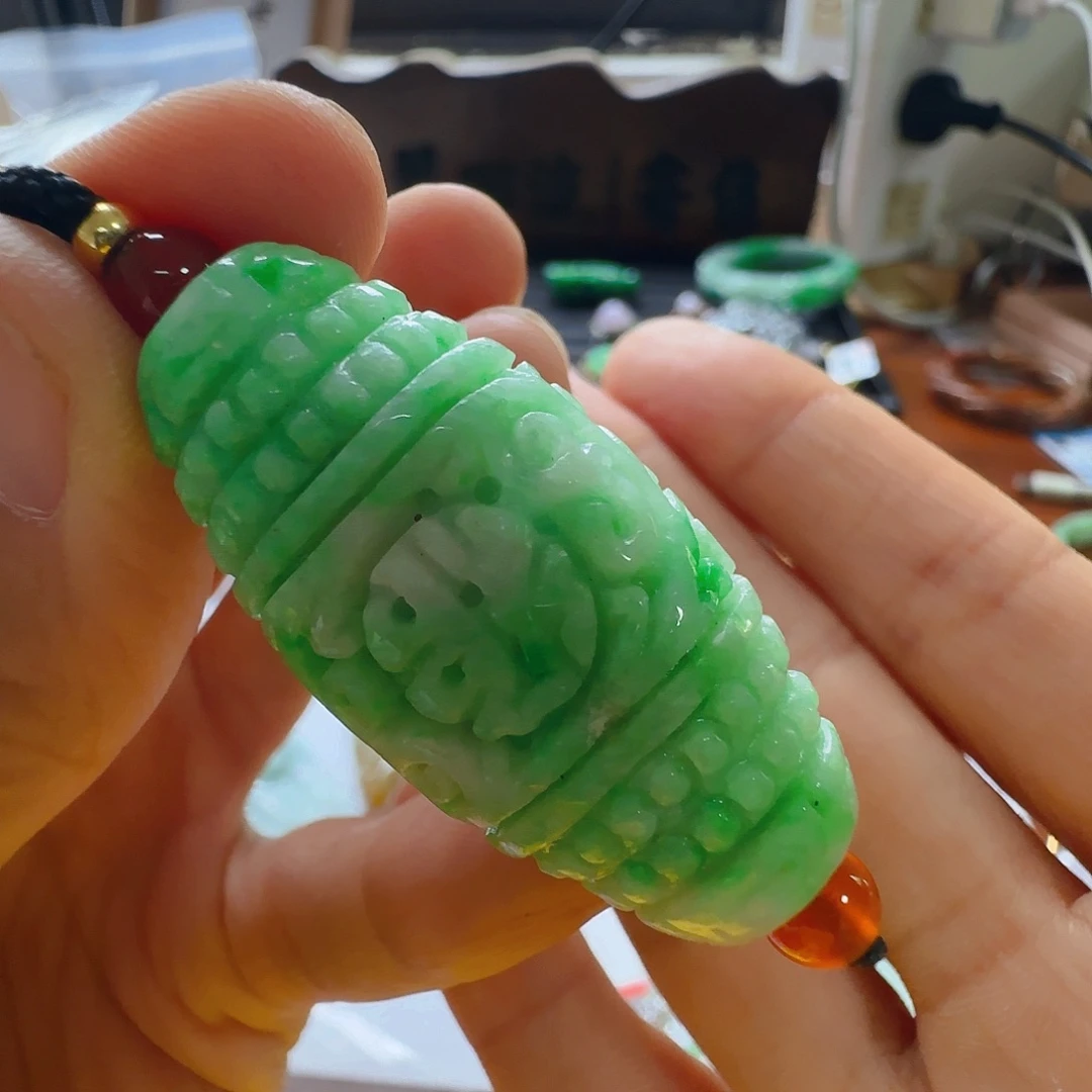 翡翠未镶嵌颈饰翡翠150