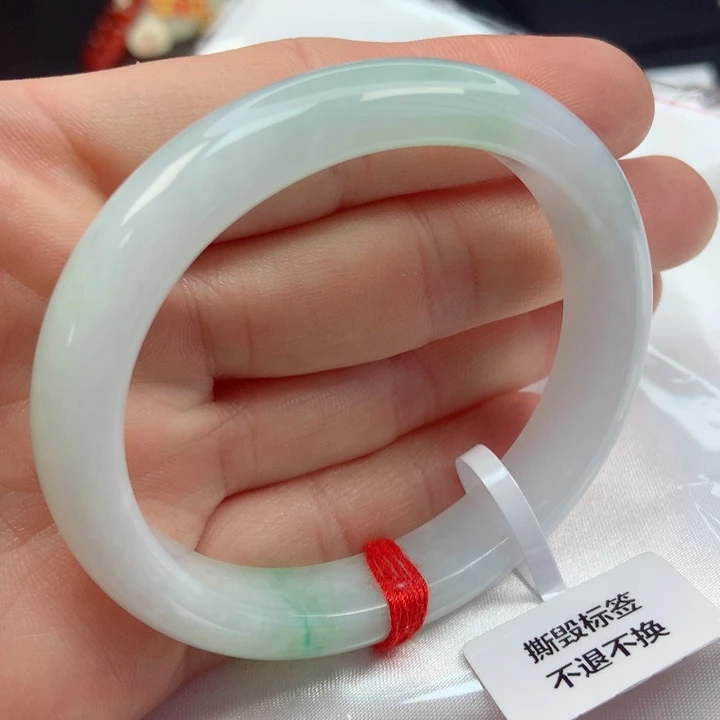 翡翠手镯未镶嵌53圈贵妃