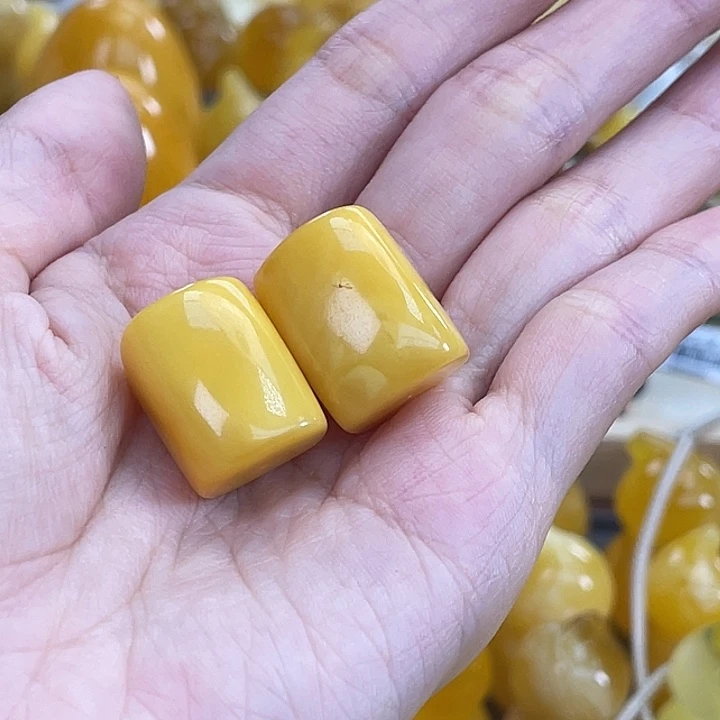 琥珀未镶嵌珠宝奇石琥珀蜜蜡多样性发其一 微瑕J