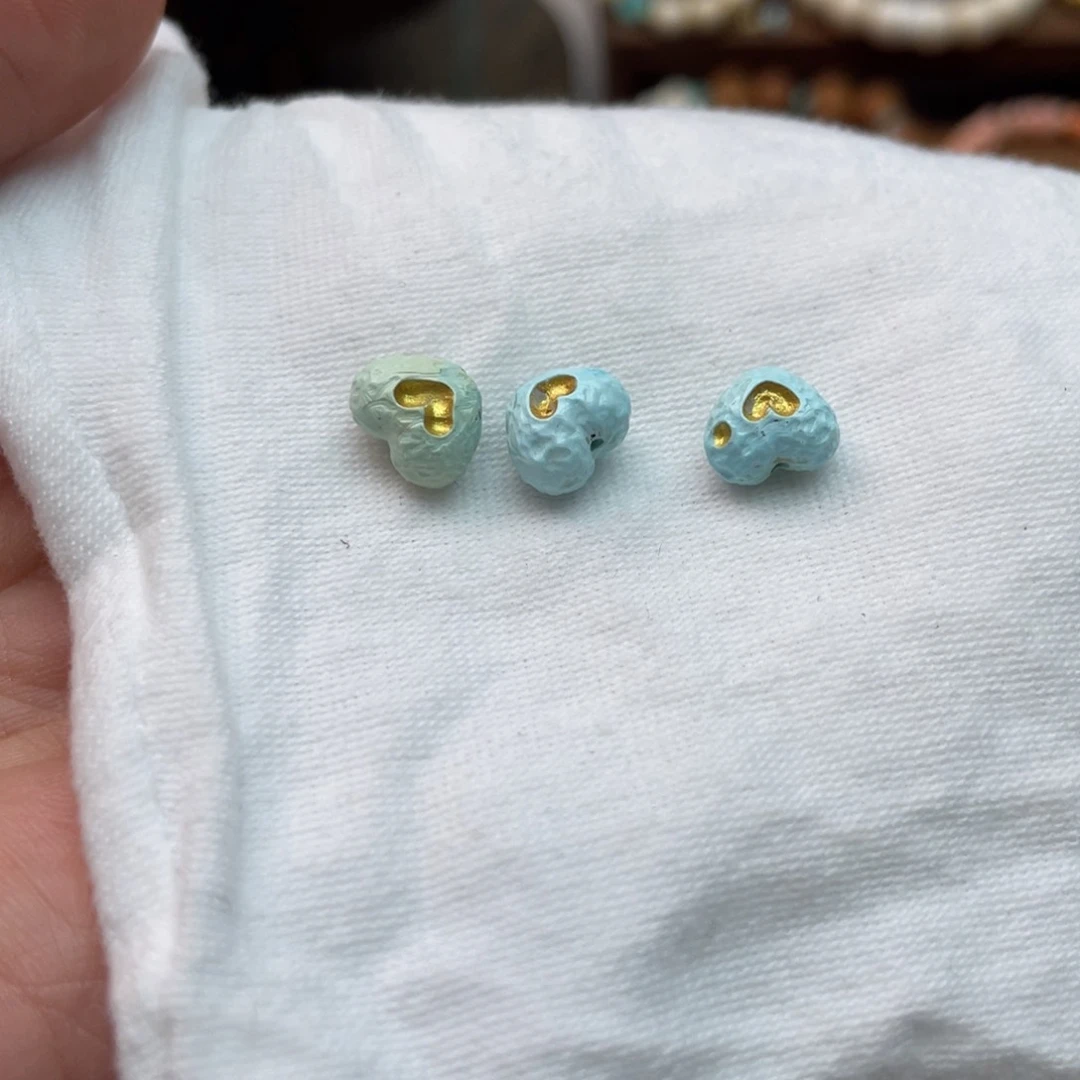 未镶嵌绿松石珠宝奇石