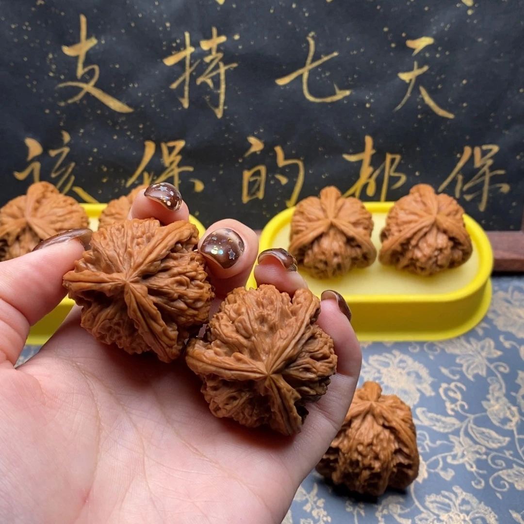 吊坠文玩核桃王*看b s z