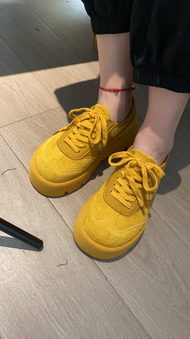 魏佳推荐-2025春新款百搭丑萌复古轻便休闲运动鞋板鞋2706-1