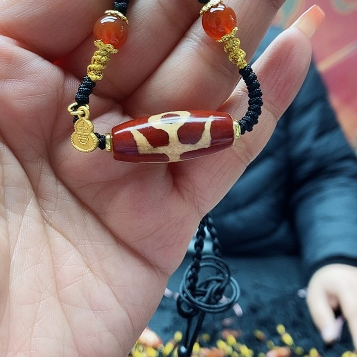 玛瑙/玉髓颈饰合金