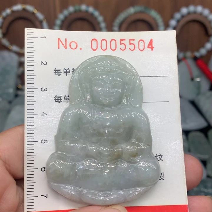 颈饰未镶嵌翡翠微瑕