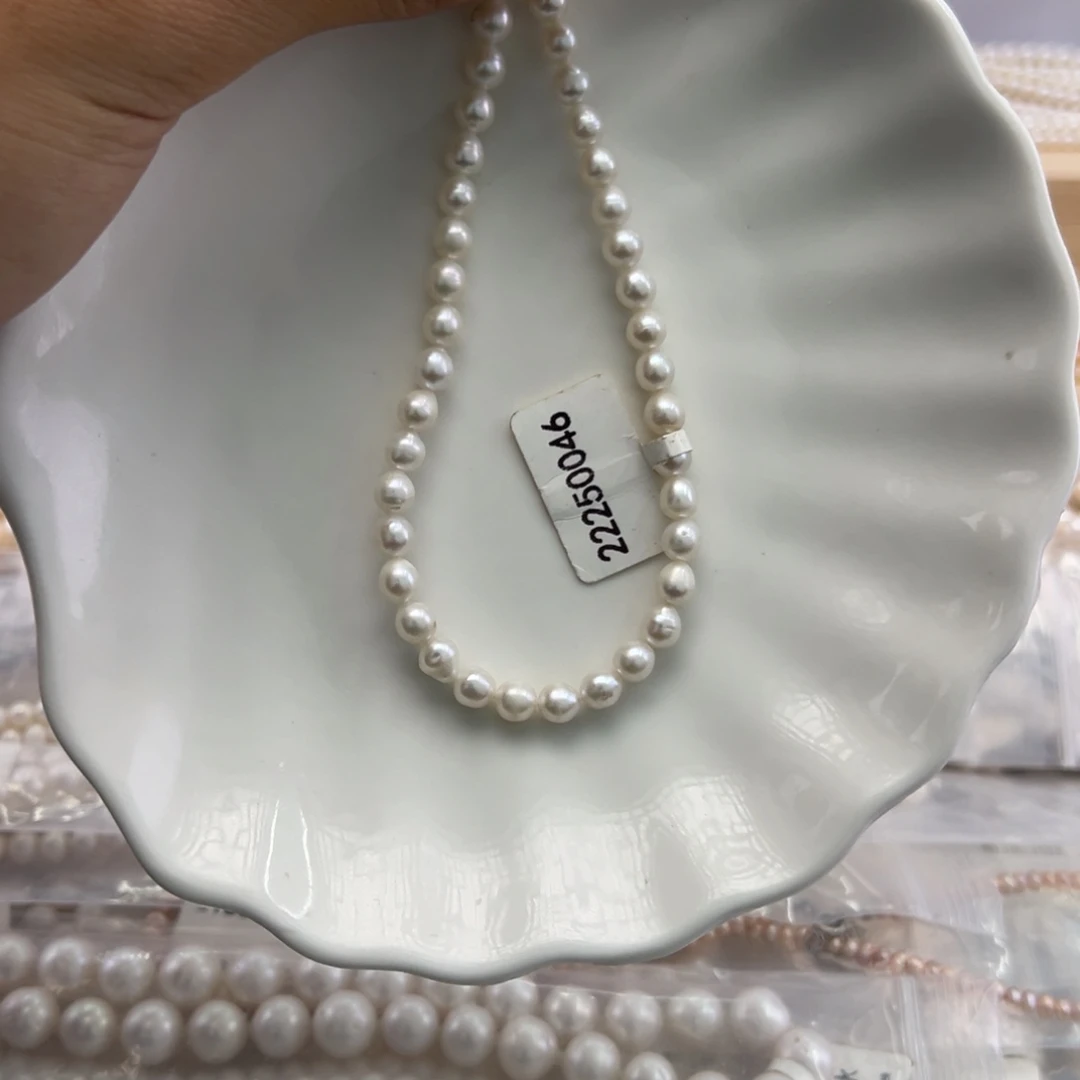 颈饰未镶嵌淡水珍珠