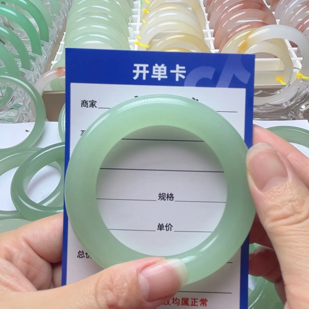 水***干东陵石未镶嵌手镯
