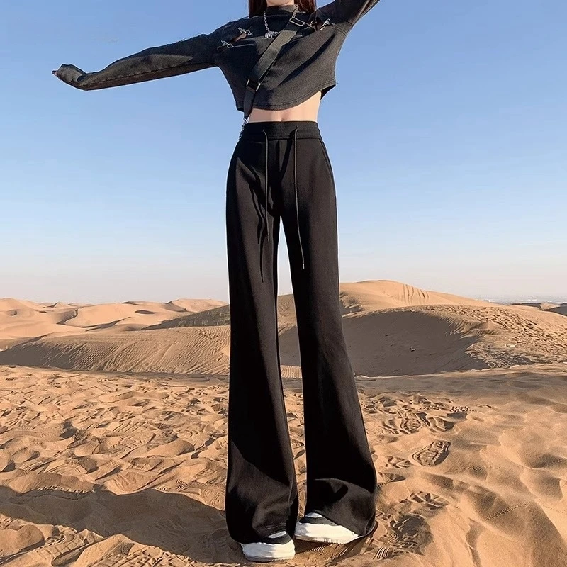 黑色微喇叭运动卫裤女秋冬小个子新款网红显瘦出游宽松休闲喇叭裤