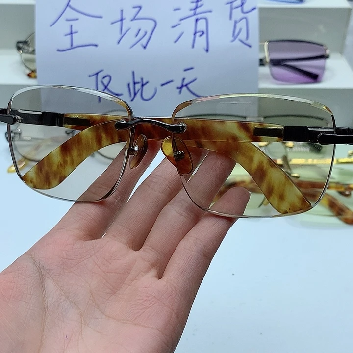 冰糖色方圆款眼镜5个厚