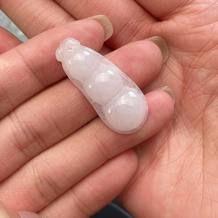 翡翠未镶嵌手绳豆子