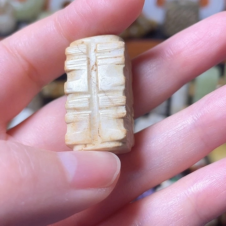 和田玉颈饰未镶嵌秦**亮