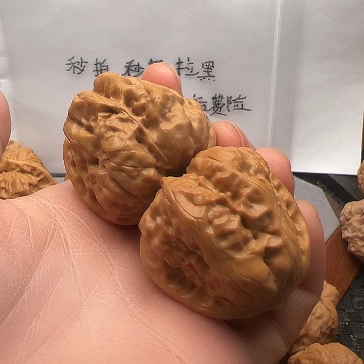 文玩核桃吊坠蛤蟆