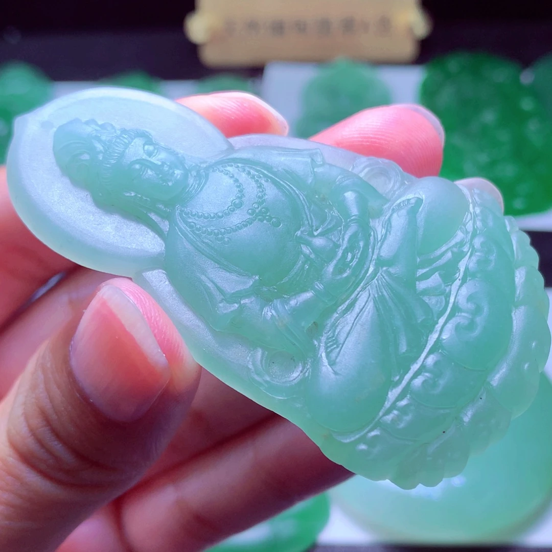 仰***笑未镶嵌定制翡翠天然