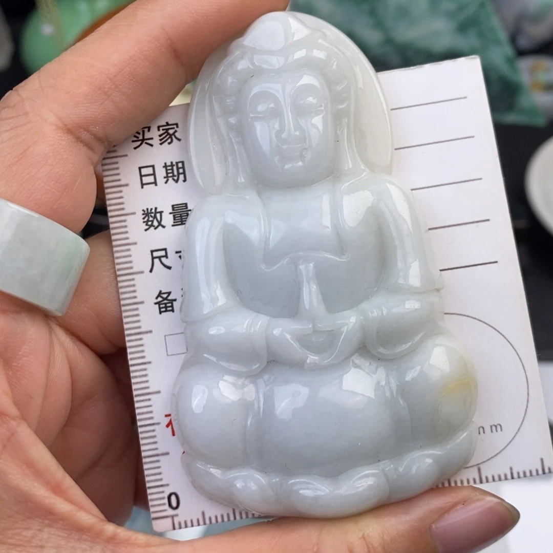 翡翠未镶嵌颈饰观音