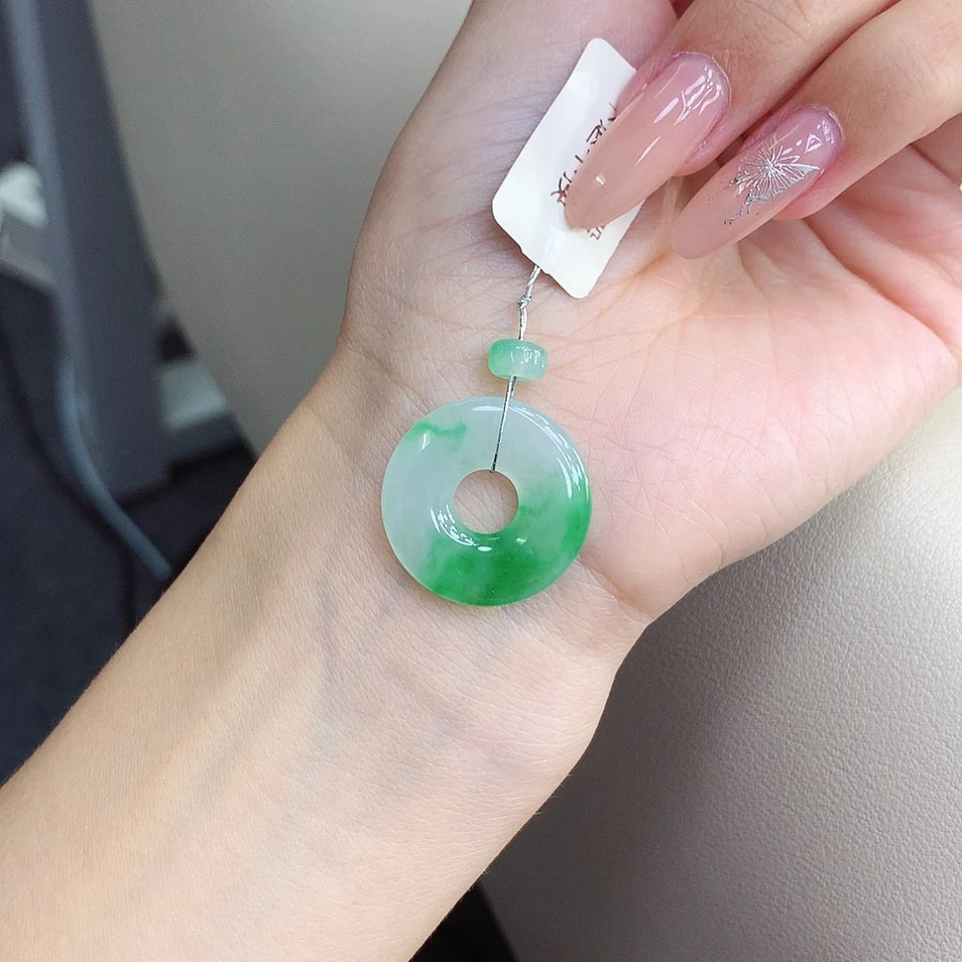 未镶嵌戒指翡翠甜甜圈