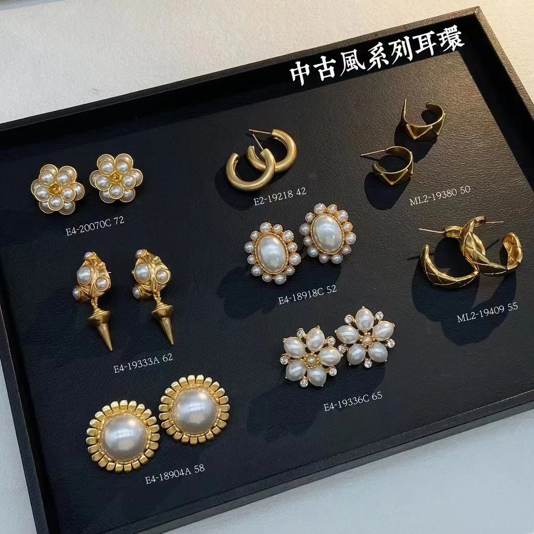 非金属亚克力项链 小香风简约高级感耳环几何花朵金属风耳饰小众