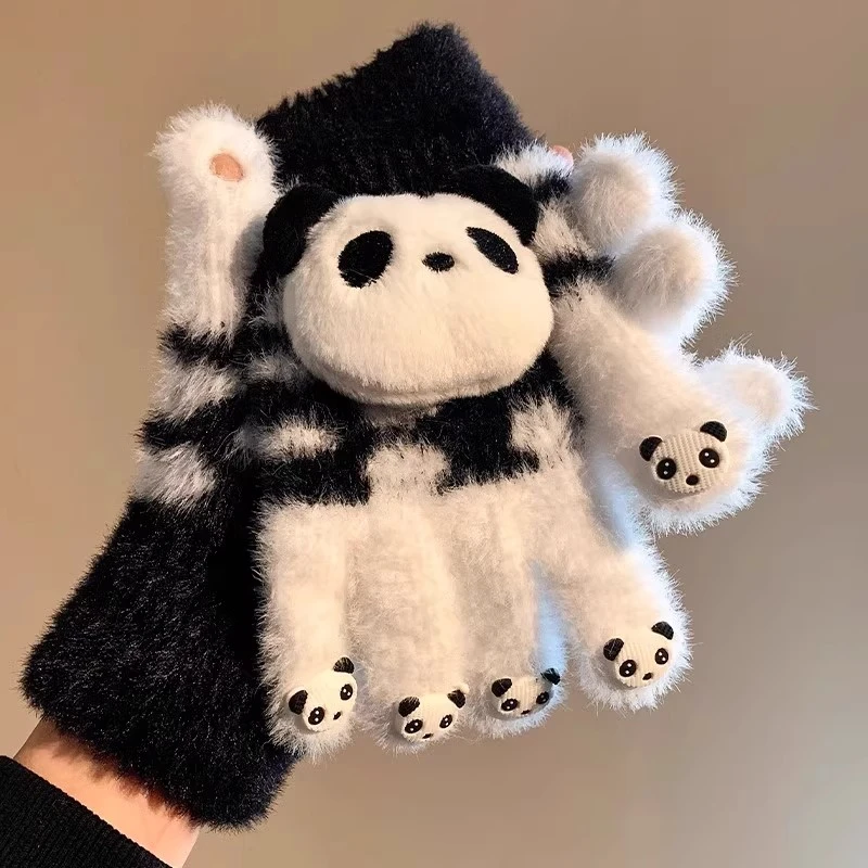 可爱小熊猫毛绒针织五指手套女冬季可触屏学生电动车保暖防寒儿童