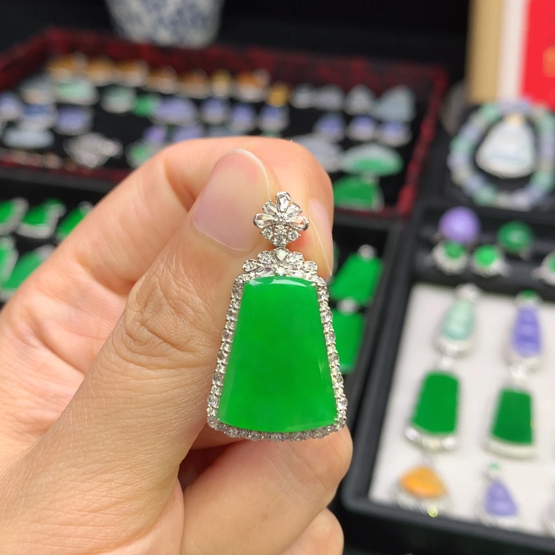 翡翠18K金镶嵌吊坠(不含链)