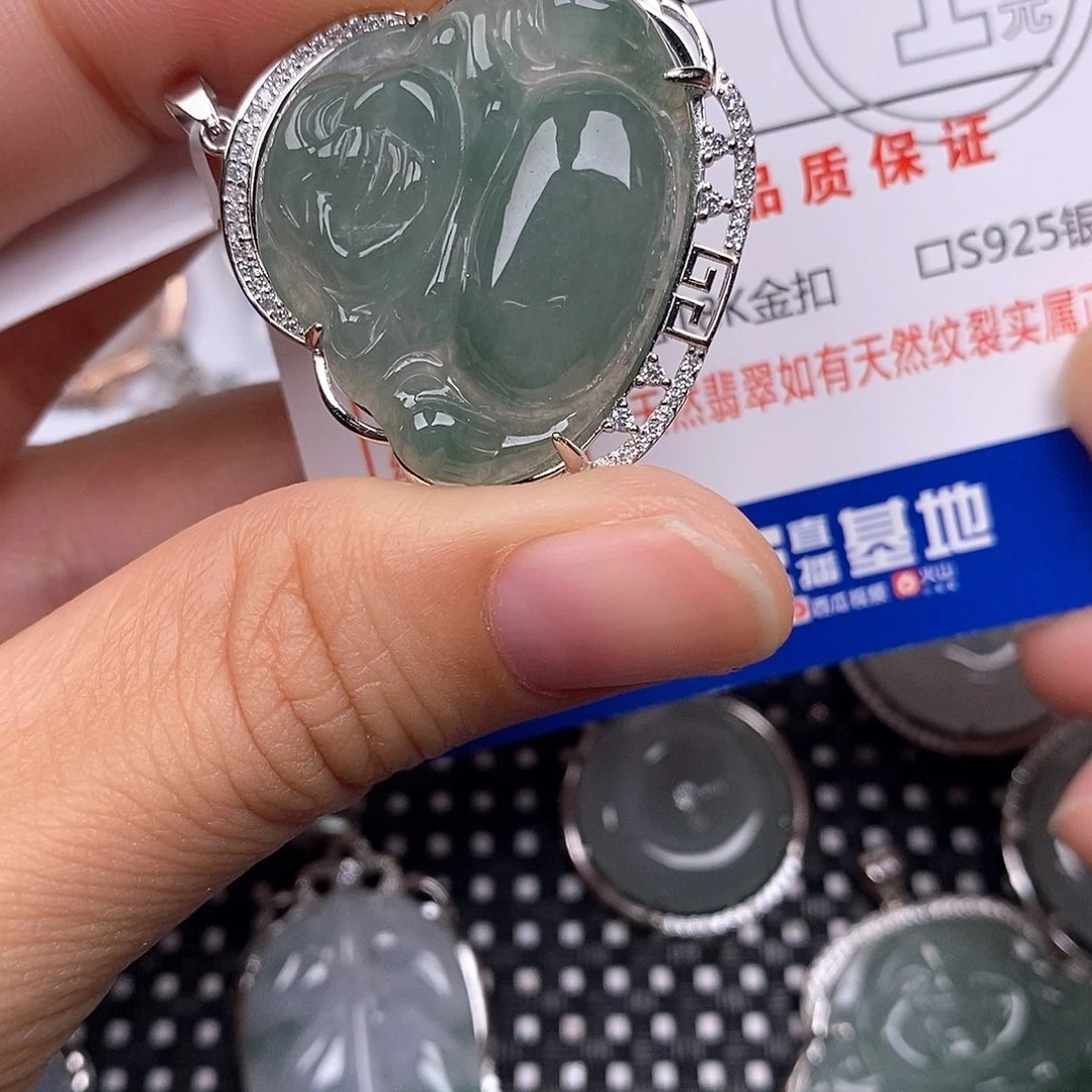 颈饰银S925镶嵌翡翠