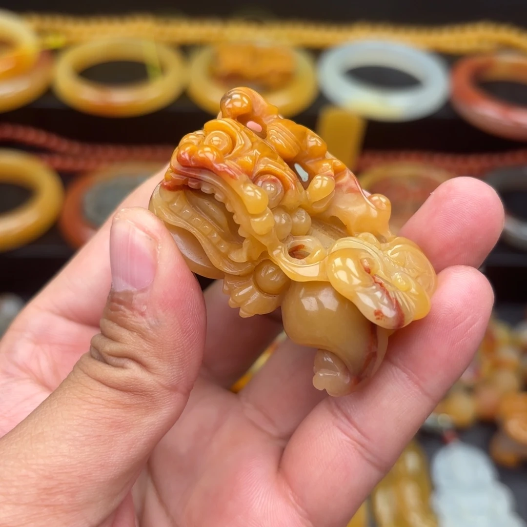 石英质玉（黄龙玉）未镶嵌手链