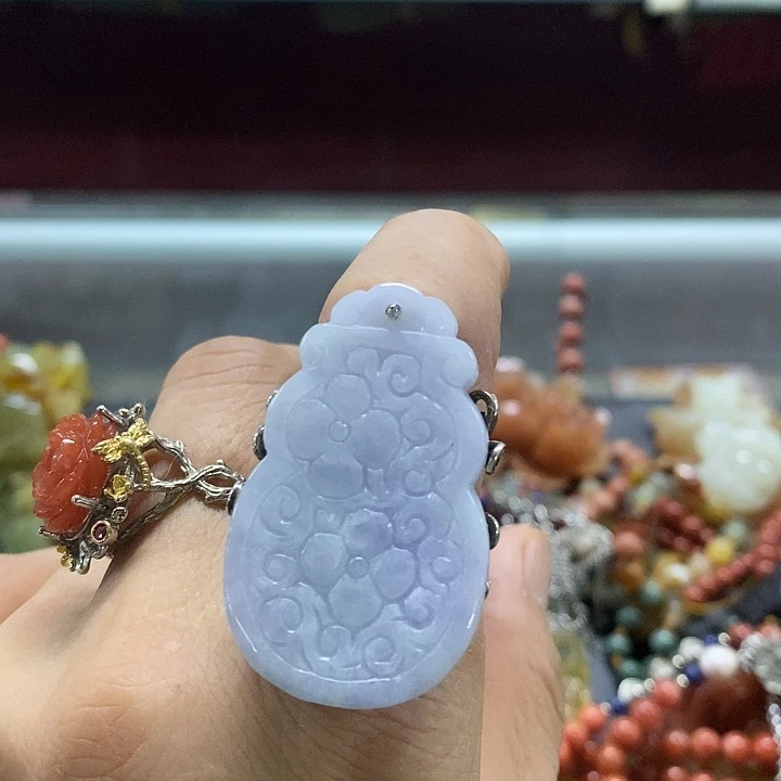 吊坠(赠链)未镶嵌翡翠