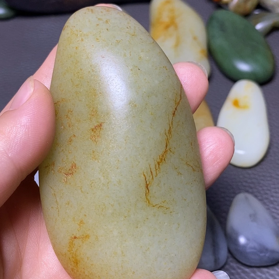 C***I和田玉（糖玉）未镶嵌挂件