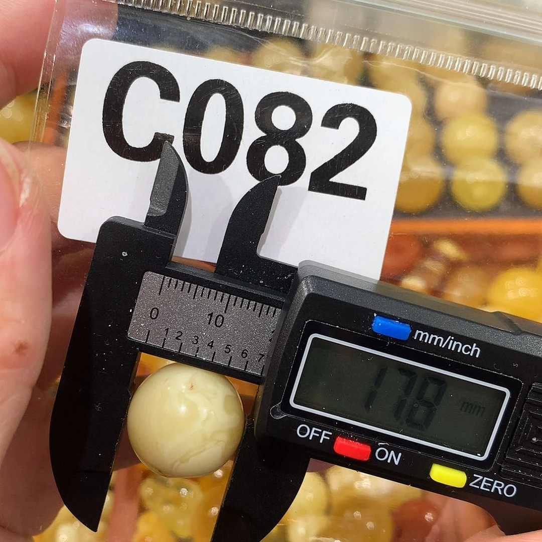 未镶嵌琥珀珠宝奇石