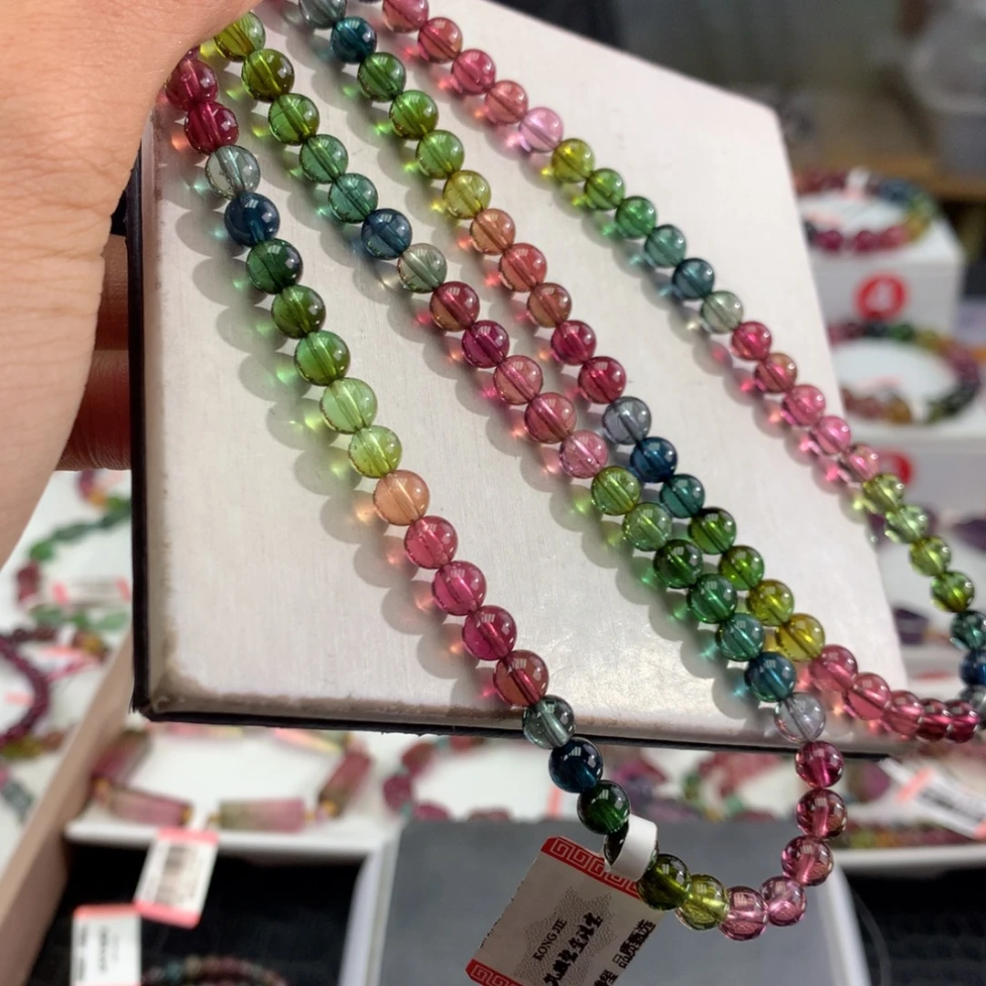 碧玺手链未镶嵌     5.8mm。