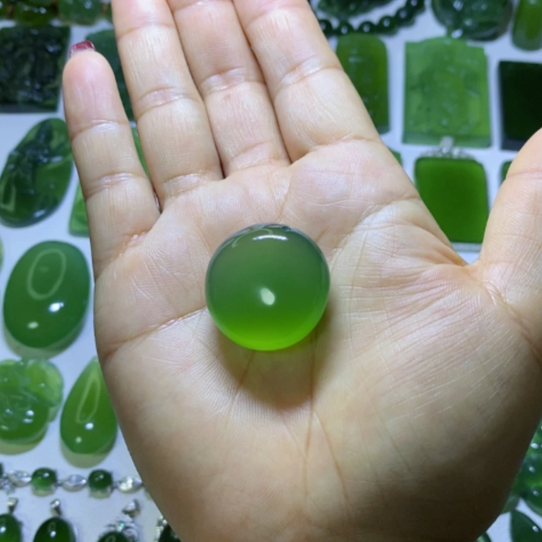 【闪购商品】蛇纹石玉颈饰未镶嵌