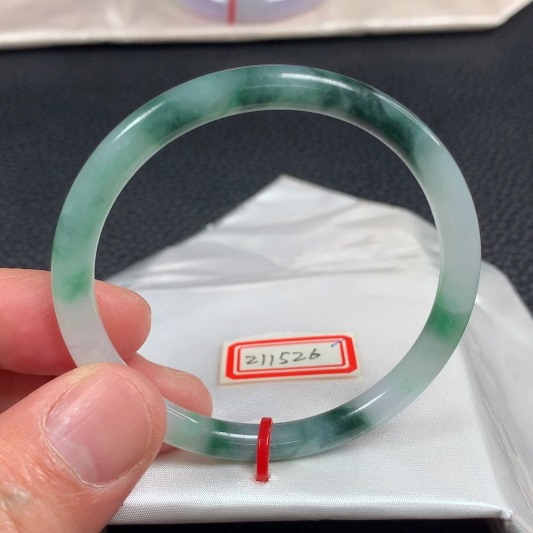 翡翠未镶嵌手镯天然翡翠手镯