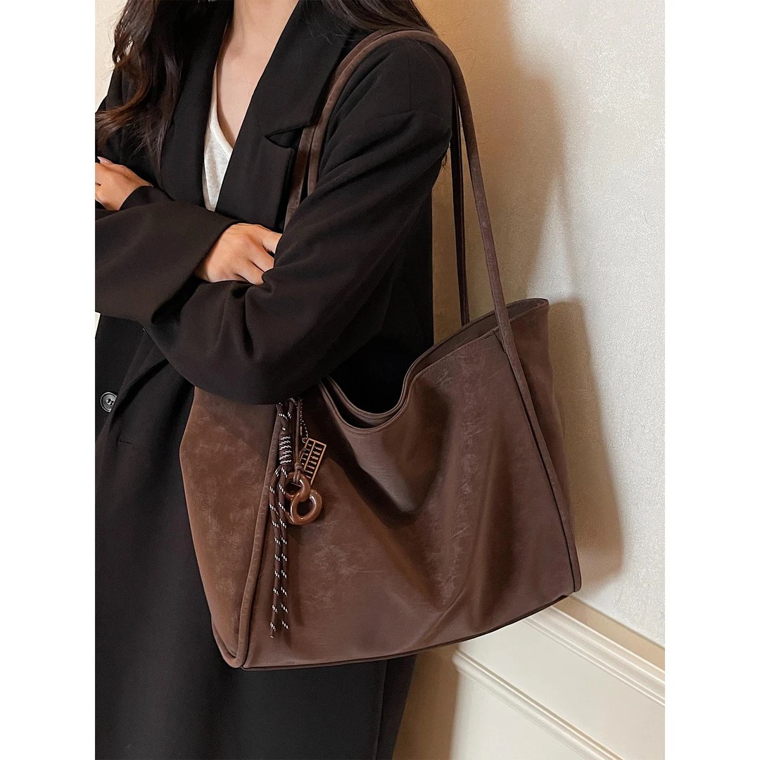 覆古大容量包包女式2025新款潮高级感单肩包通勤托特包外出手拎包