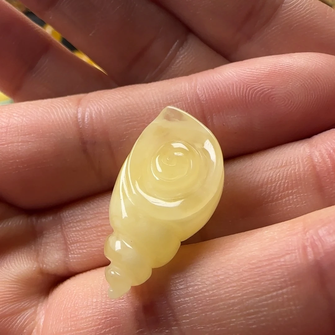 蜜蜡未镶嵌颈饰蜜蜡螺吊坠