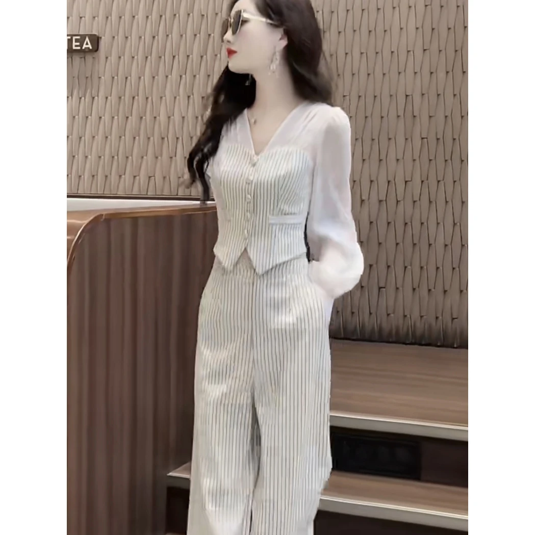 春夏季高档百搭显气质时尚修身显瘦名媛风女俩件套V领衬衫+阔腿裤