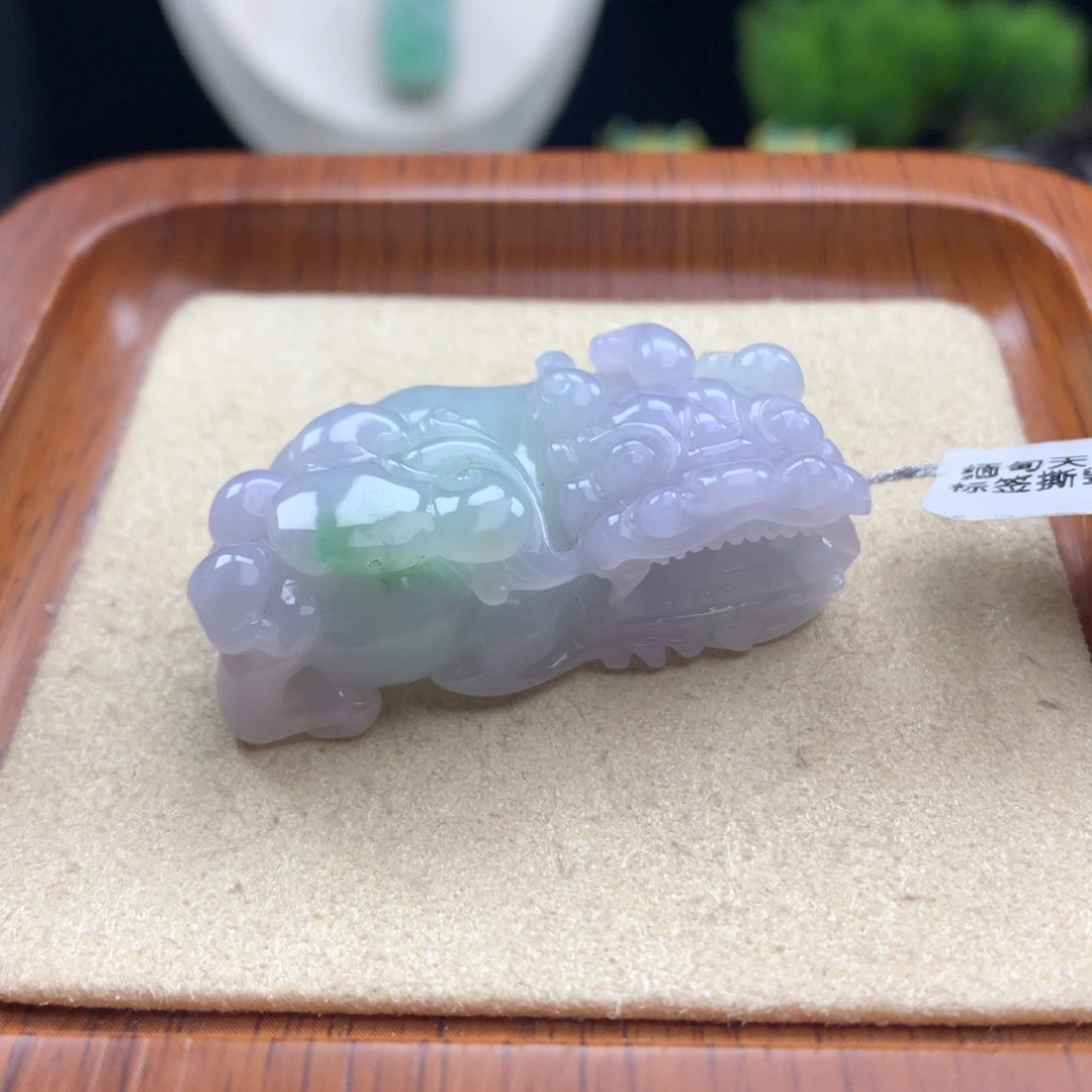 翡翠未镶嵌颈饰36