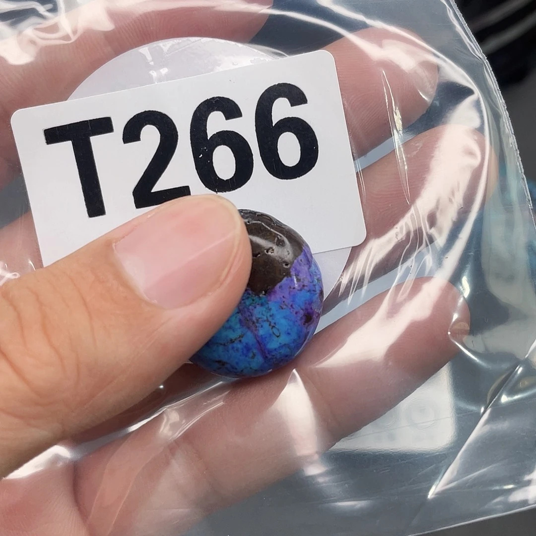 湖北十堰原矿绿小松