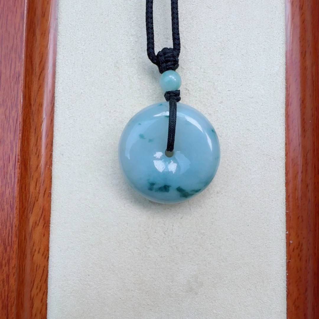 翡翠未镶嵌颈饰孤品