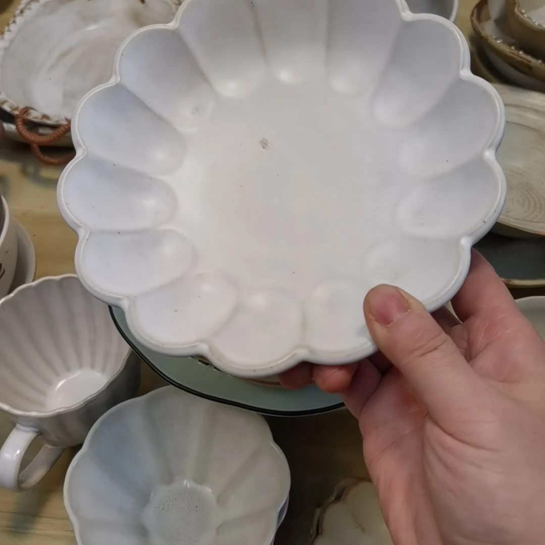 瓷片正品粗陶梨花深盘一个