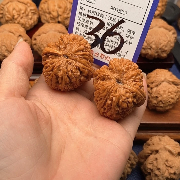 桃核吊坠林****柳大蒜头狮子头37