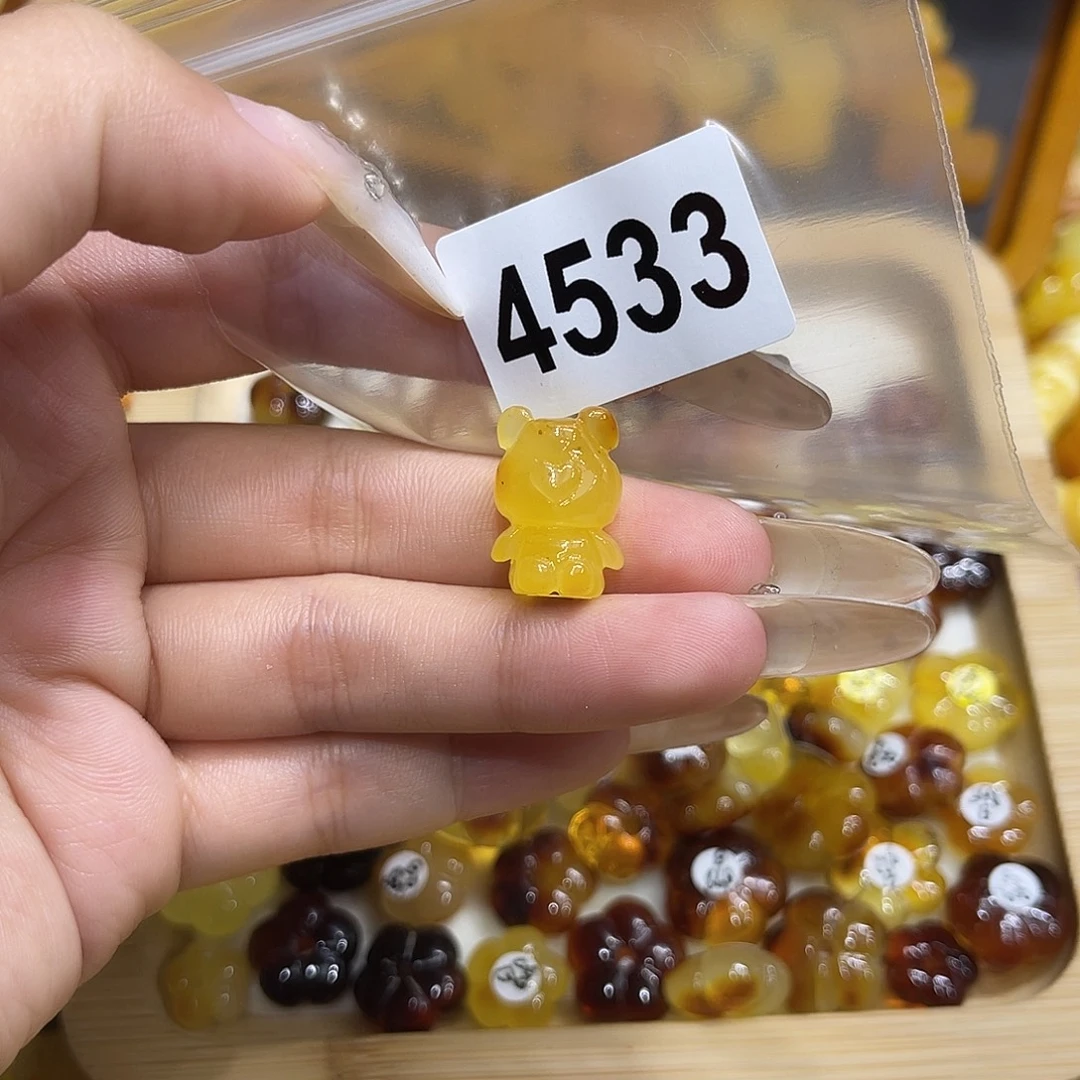 琥珀未镶嵌珠宝奇石