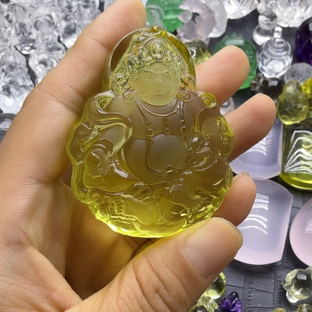 南***拿水晶吊坠(不含链)未镶嵌