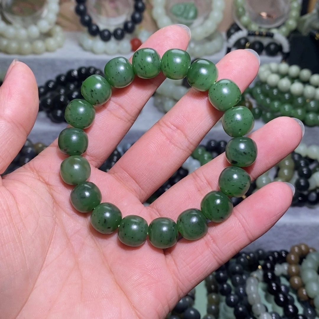 颜***大和田玉未镶嵌手链