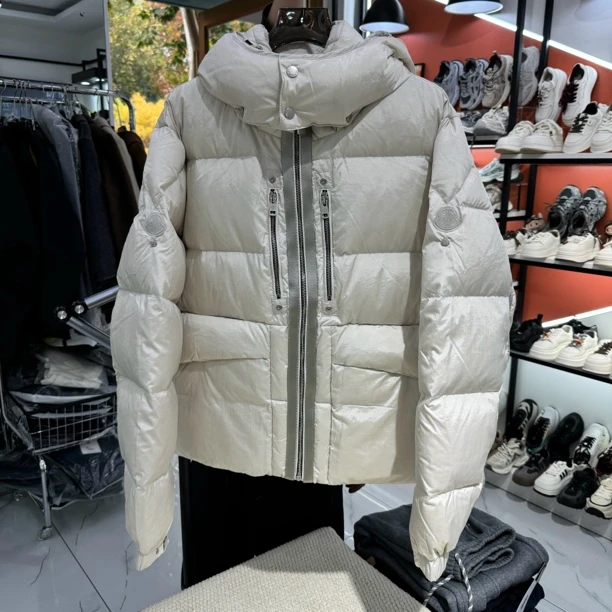 连帽羽绒服保暖舒适户外女款中长款