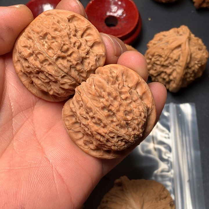 林***胖文玩核桃把件41血麒麟1306