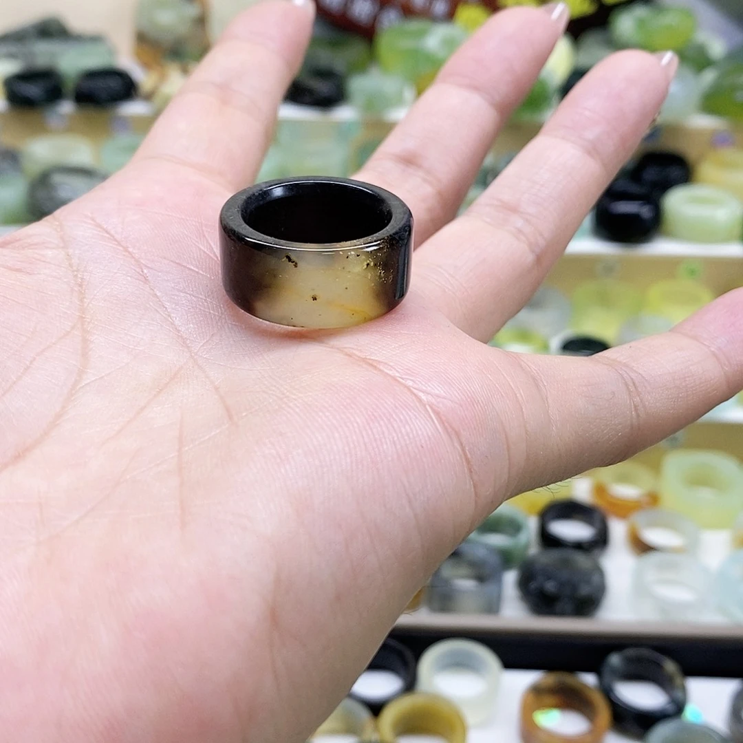 岫玉天然玉石未镶嵌达**儿