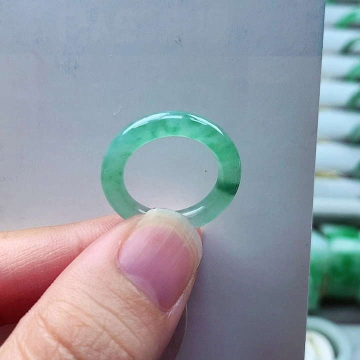 翡翠未镶嵌戒指9号