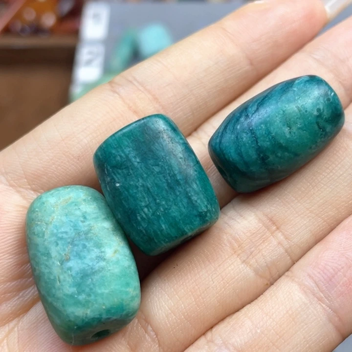 未镶嵌颈饰玛瑙/玉髓月****）